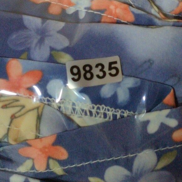 Clucky and Co Jacket Womens Small Floral Aloha Pin Up Girls All Over Print - Picture 14 of 14